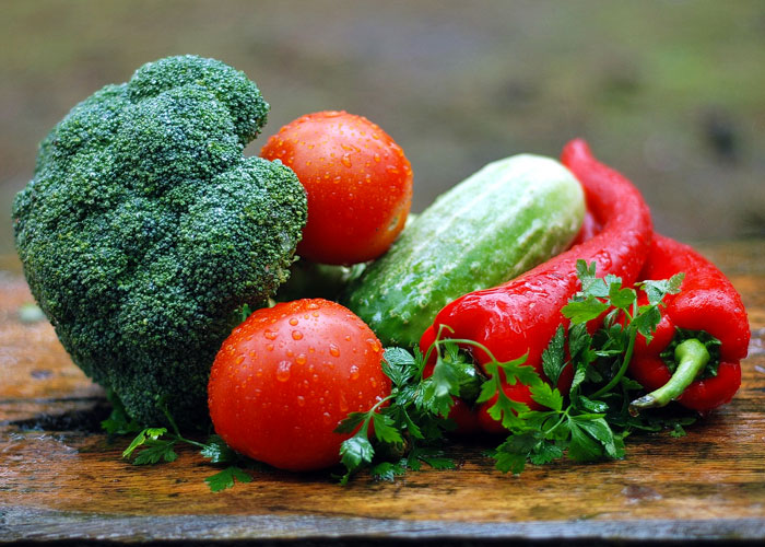 brightly colored veggies - healthy diet for seniors